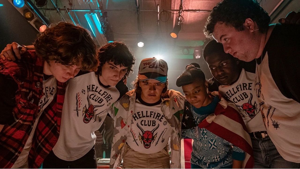 Stranger Things 2022  [S04E01] - Chapter One: The Hellfire Club