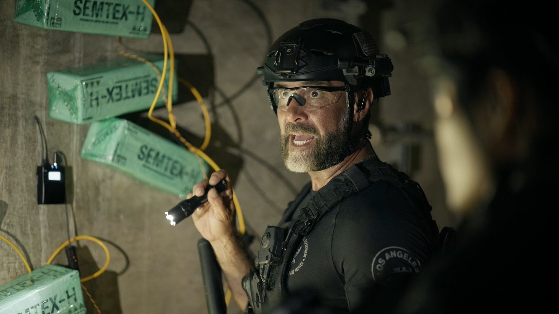 S.W.A.T. 2024  [S08E04] - The Sepulveda Protocol