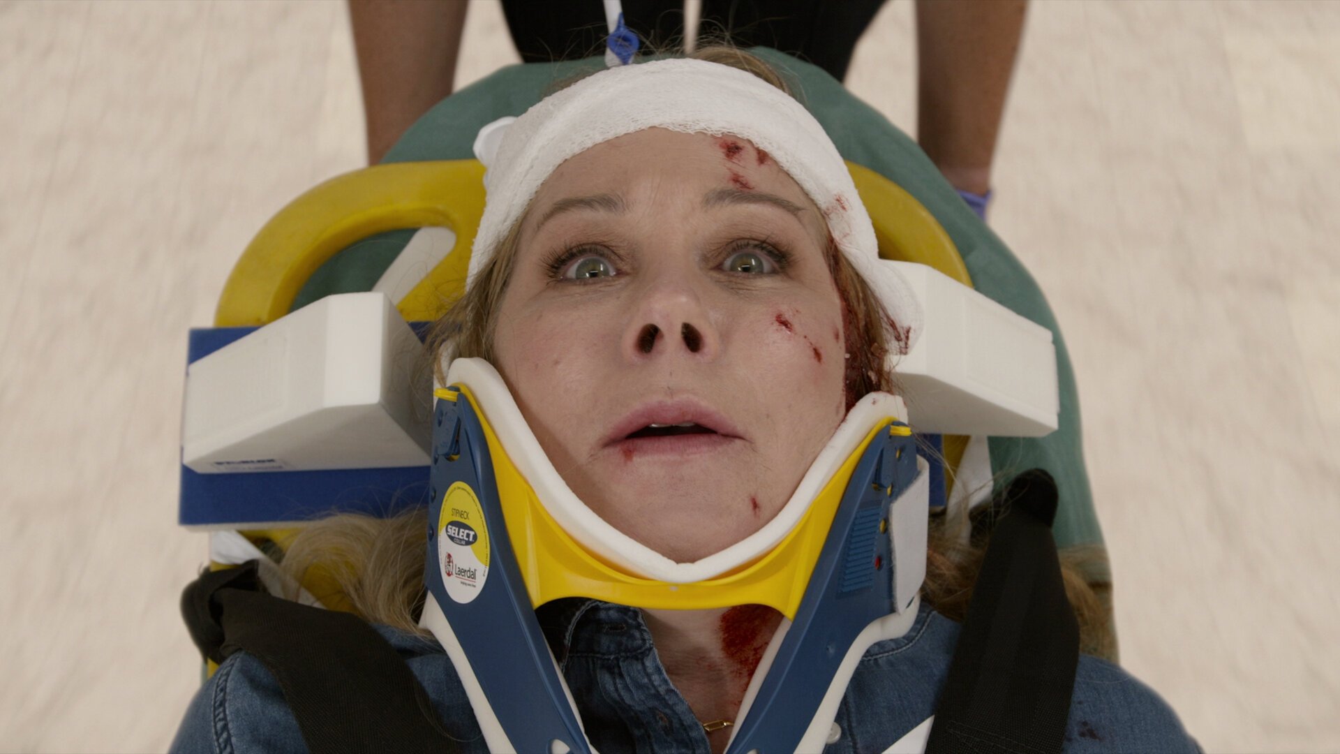 Dead to Me 2022  [S03E01] - We've Been Here Before