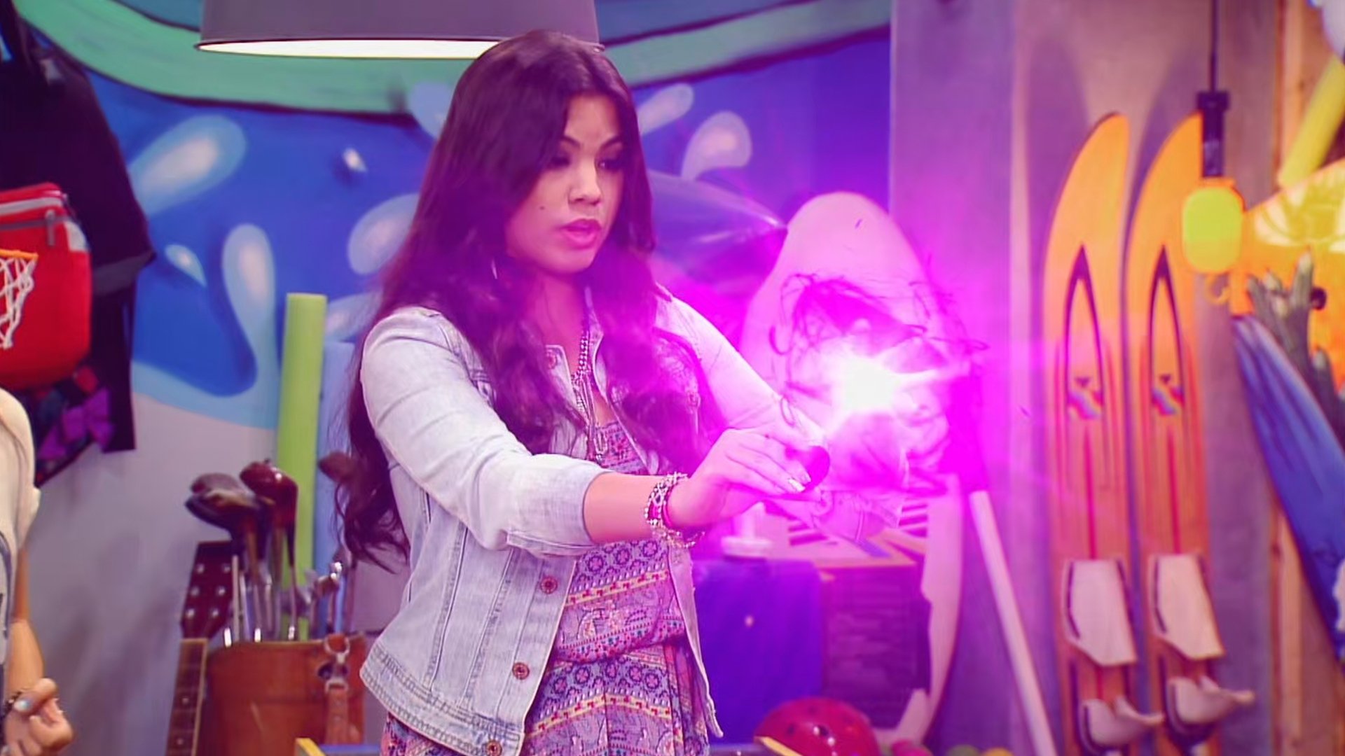 Every Witch Way 2015  [S03E19] - New Wicth Order (1)