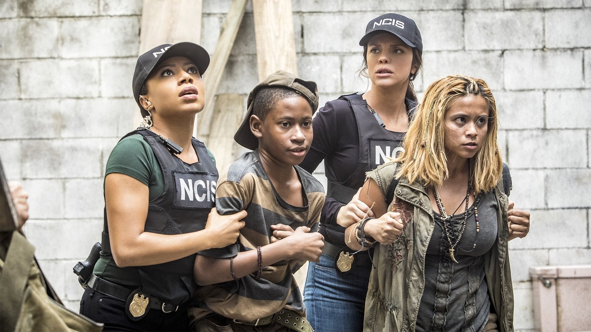 NCIS: New Orleans 2017  [S04E09] - Hard Knock Life