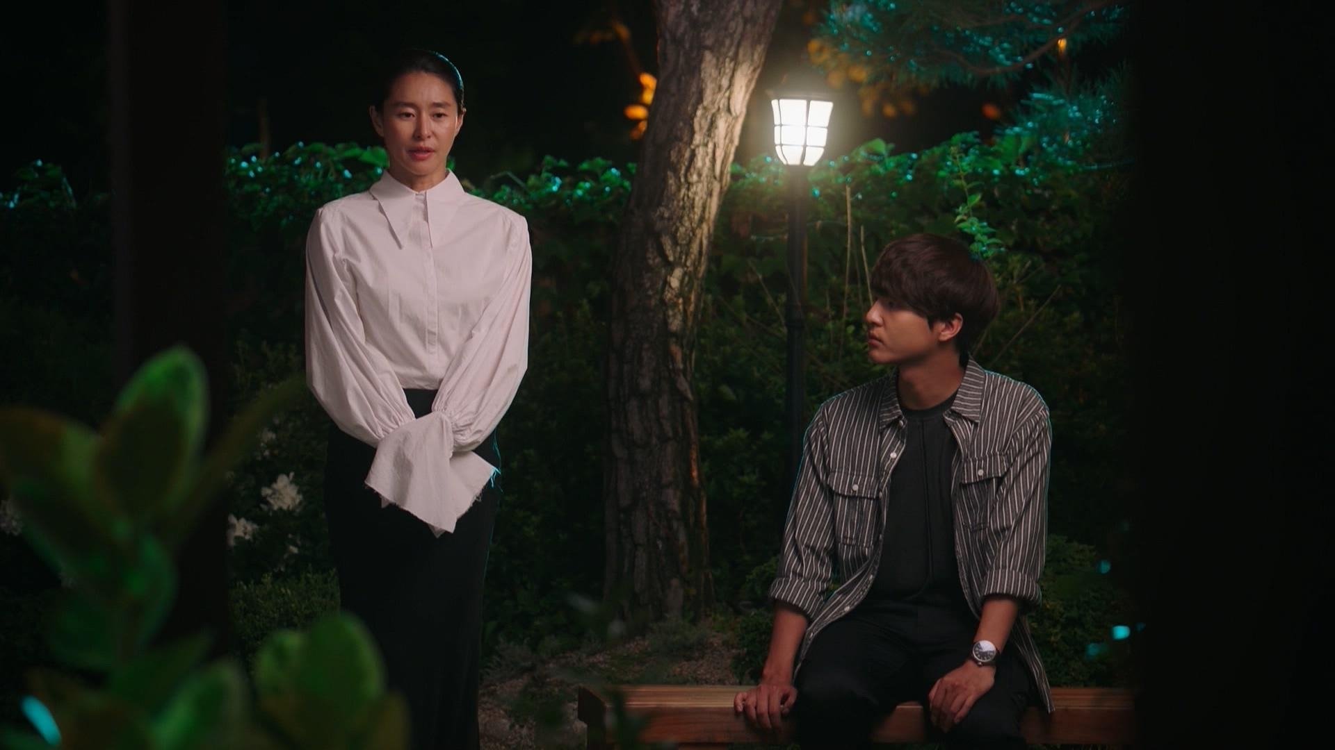 Still 17 2018  [S01E23] - Comfort
