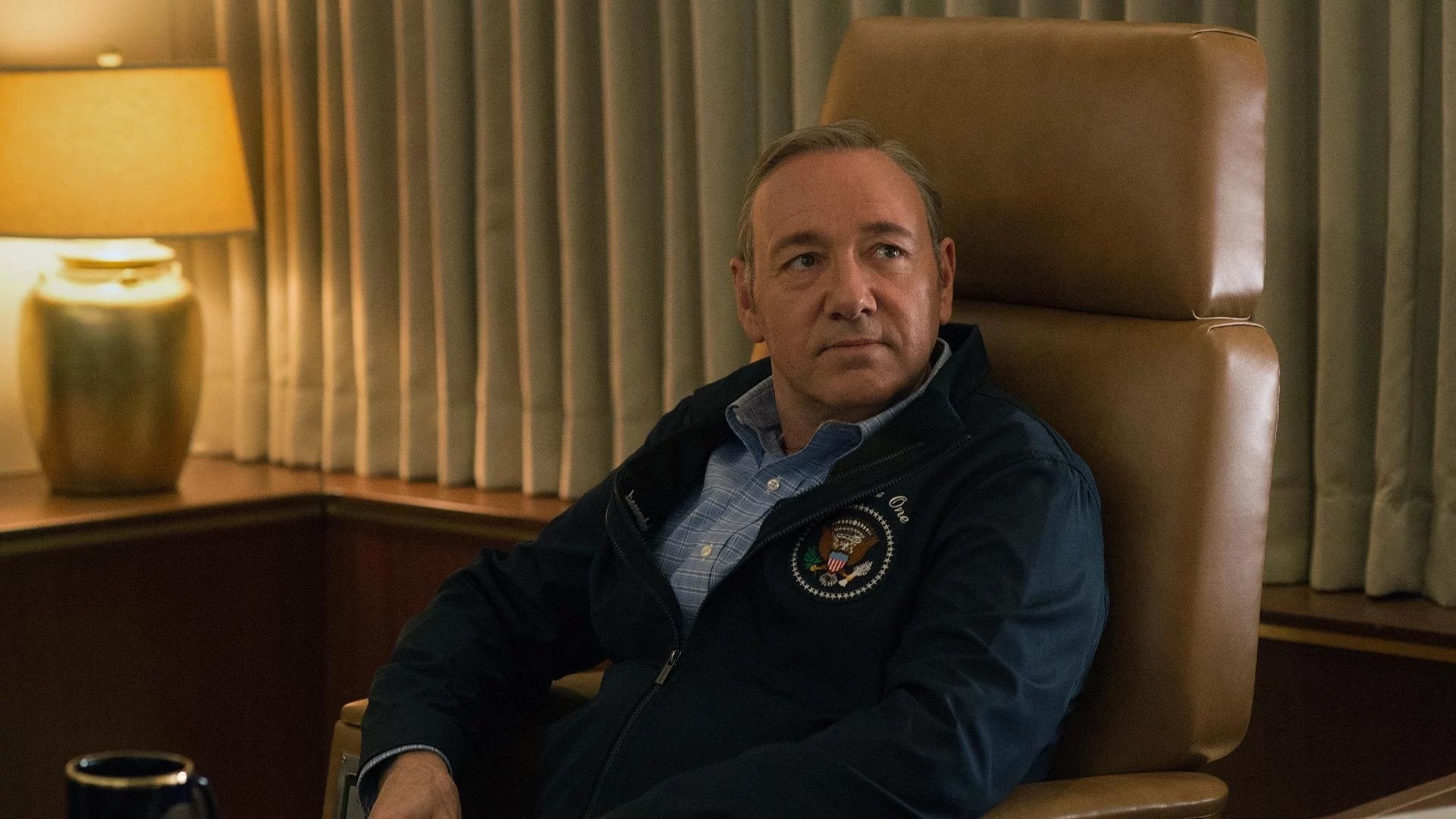 House of Cards 2015  [S03E12] - Chapter 38