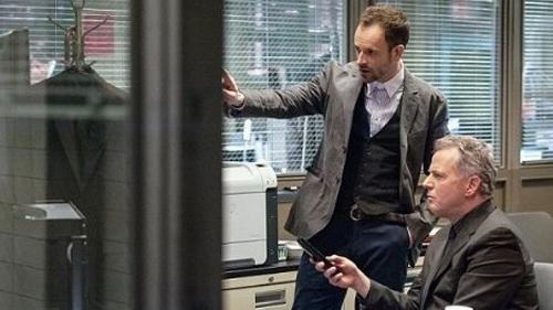 Elementary 2012  [S01E18] - Déjà Vu All Over Again
