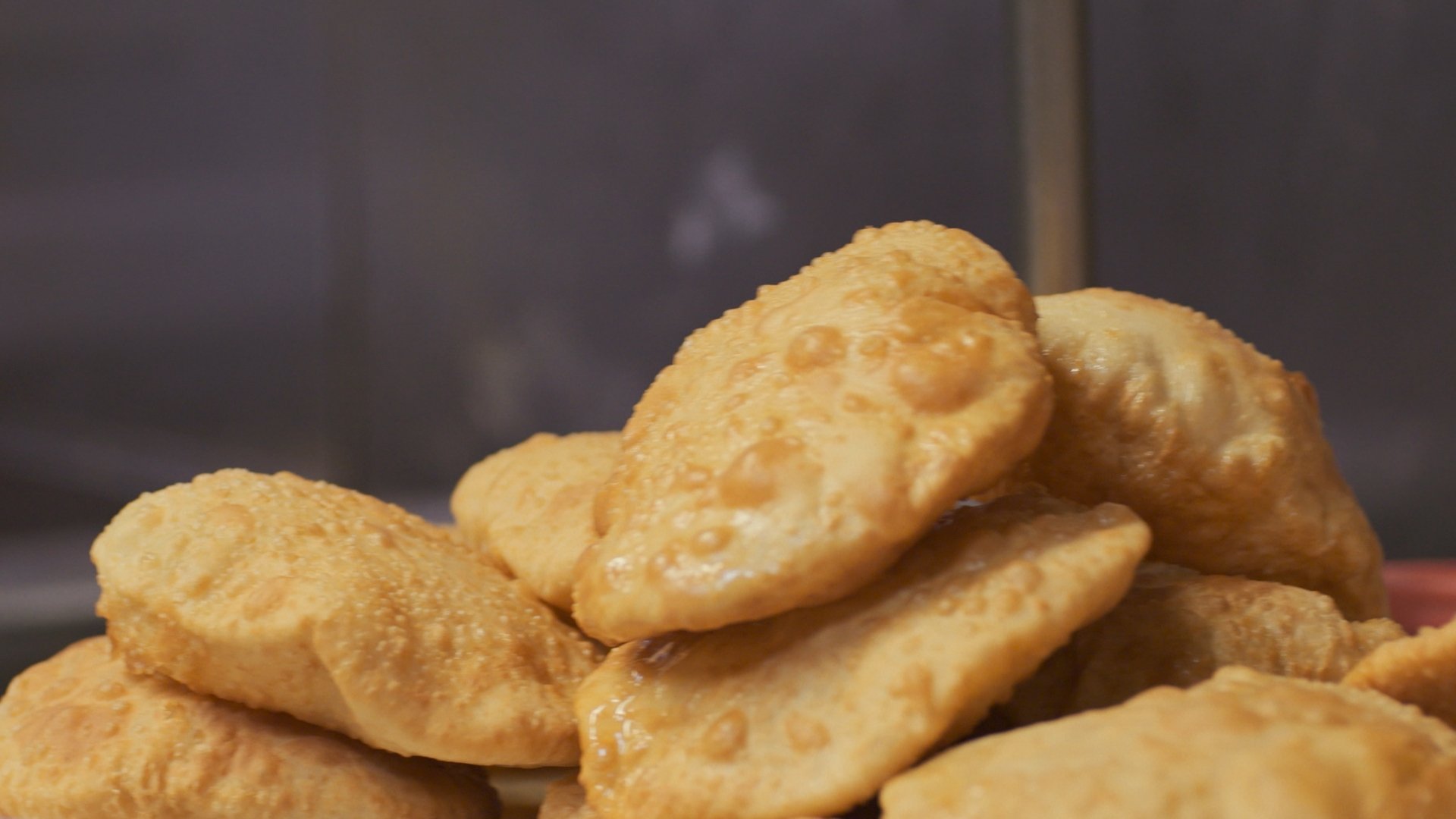 Taste the Nation with Padma Lakshmi 2020  [S01E03] - Don't Mind if I Dosa