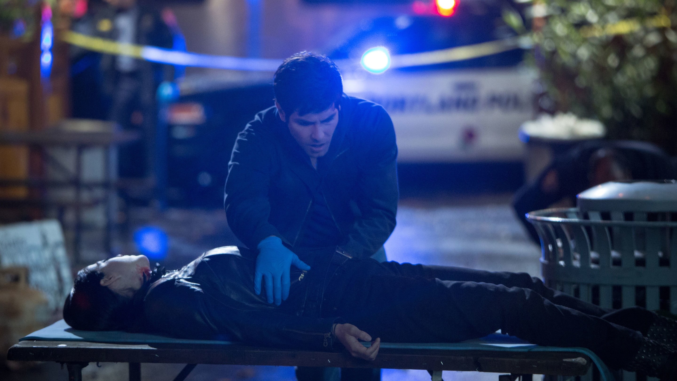 Grimm 2012  [S02E13] - Face Off (2)