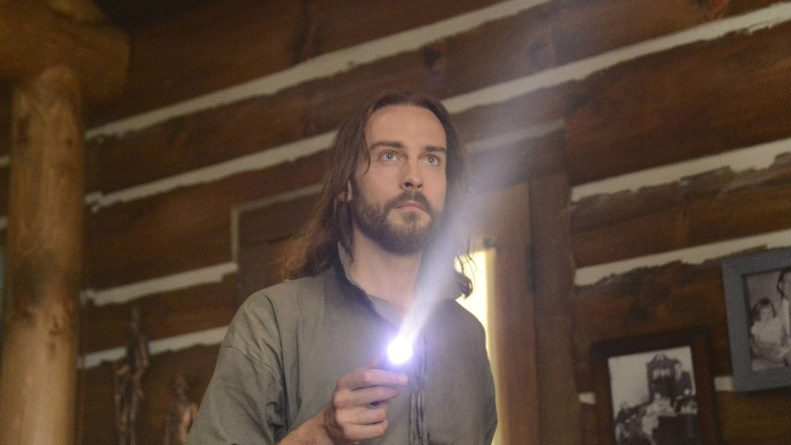 Sleepy Hollow 2013  [S01E04] - The Lesser Key of Solomon