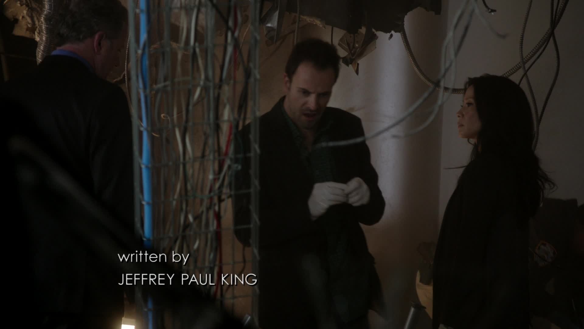 Elementary 2012  [S01E08] - The Long Fuse