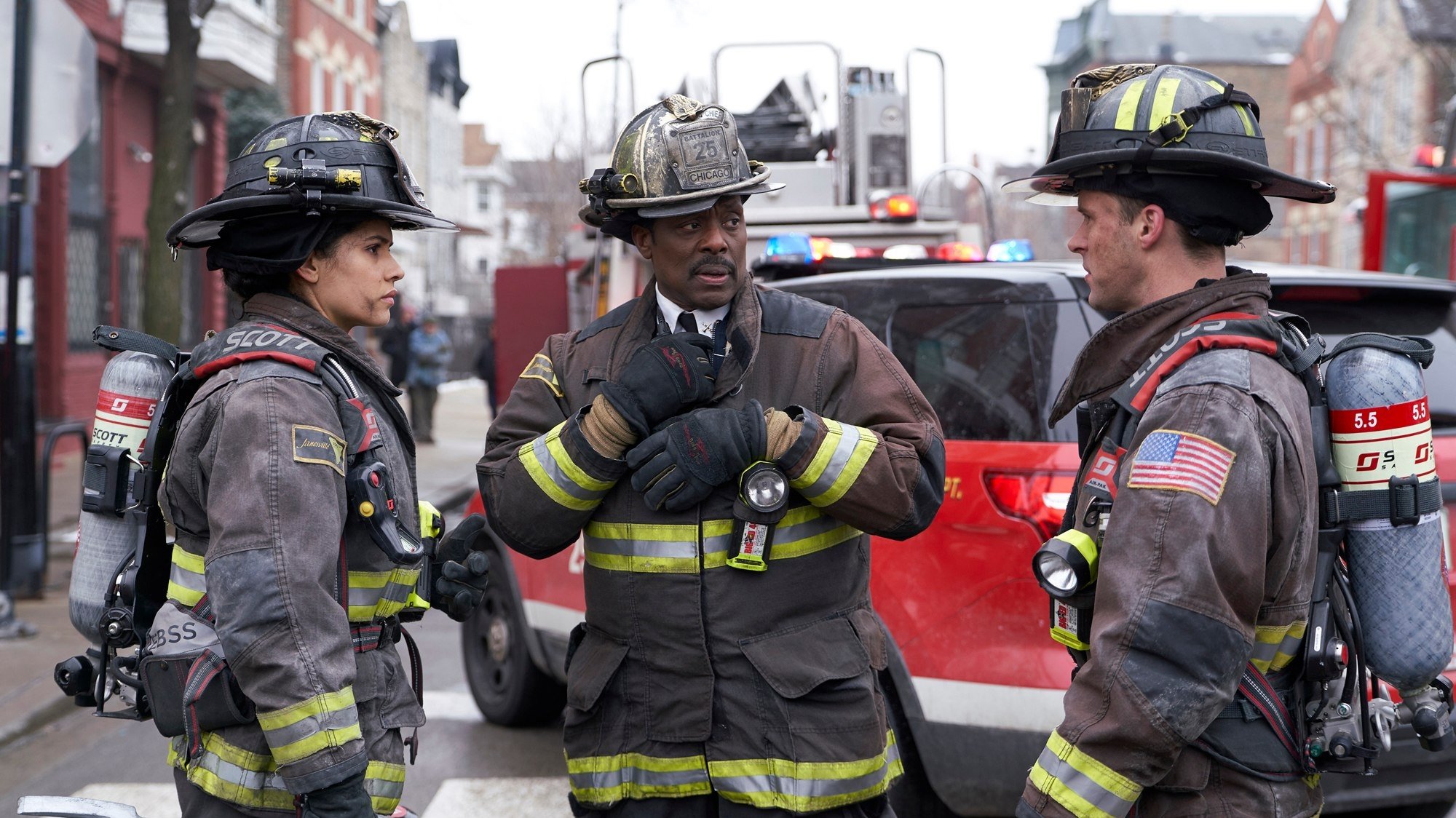 Chicago Fire 2018  [S07E17] - Move a Wall