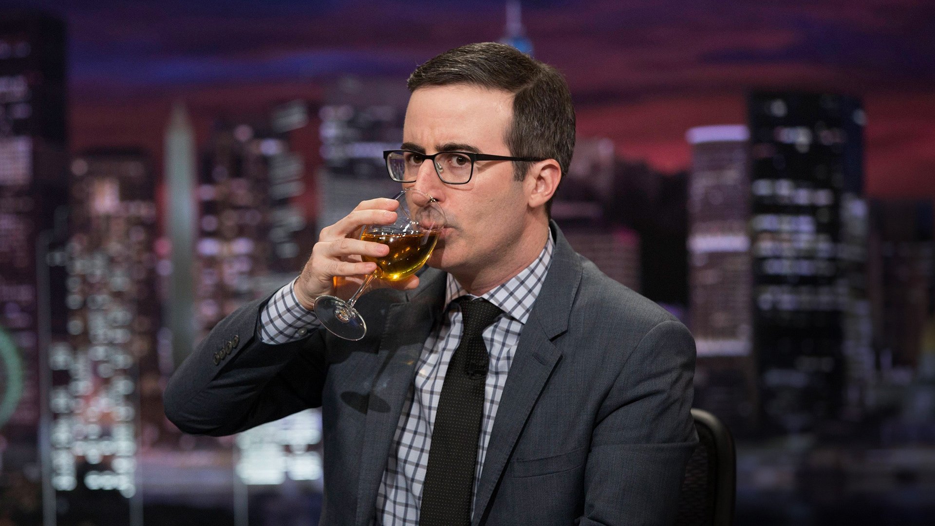 Last Week Tonight with John Oliver 2015  [S02E11] - Fashion