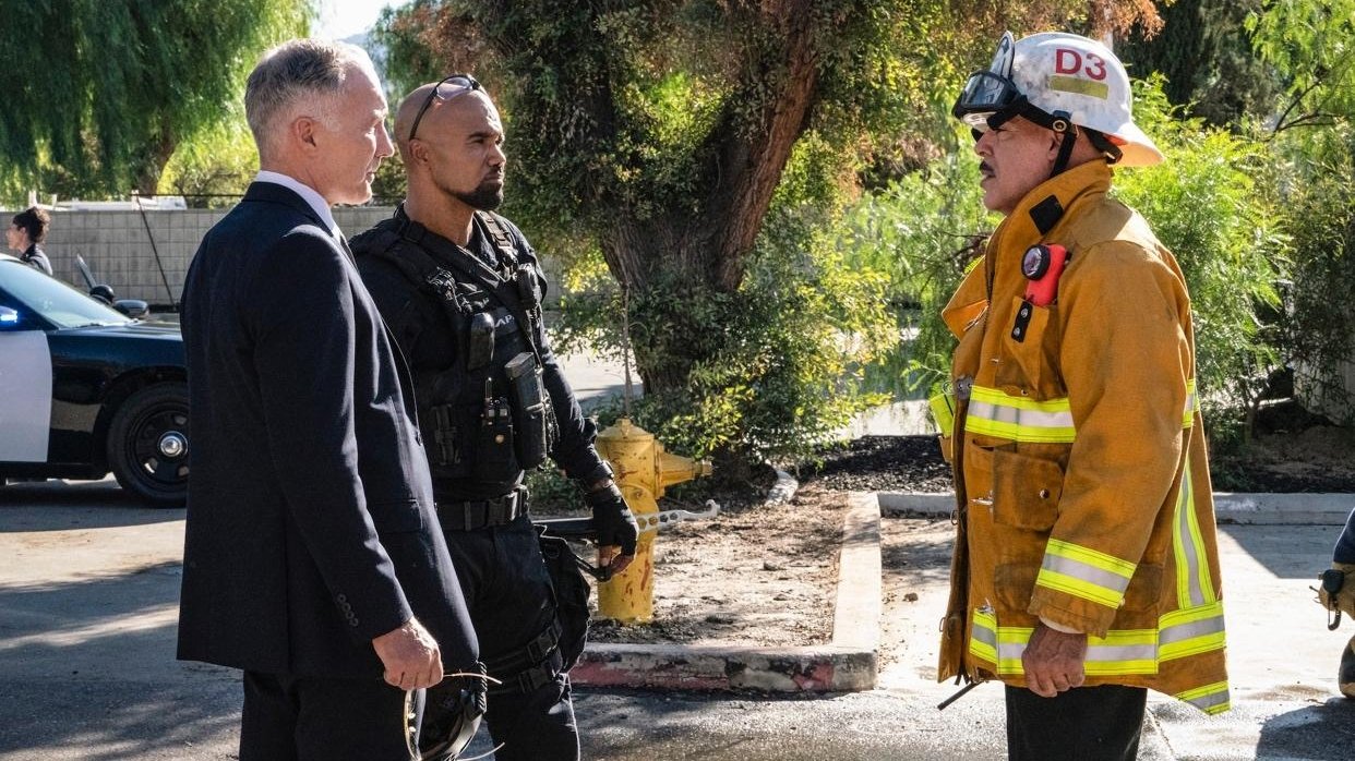 S.W.A.T. 2020  [S04E07] - Under Fire