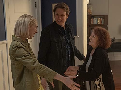 Crashing 2019  [S03E05] - Mom and Kat