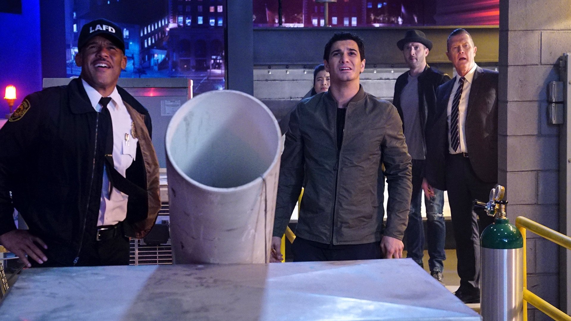 Scorpion 2017  [S04E16] - Nerd, Wind and Fire
