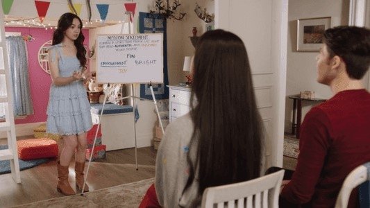 Holly Hobbie 2021  [S03E05] - The Bumbling Bossgirl