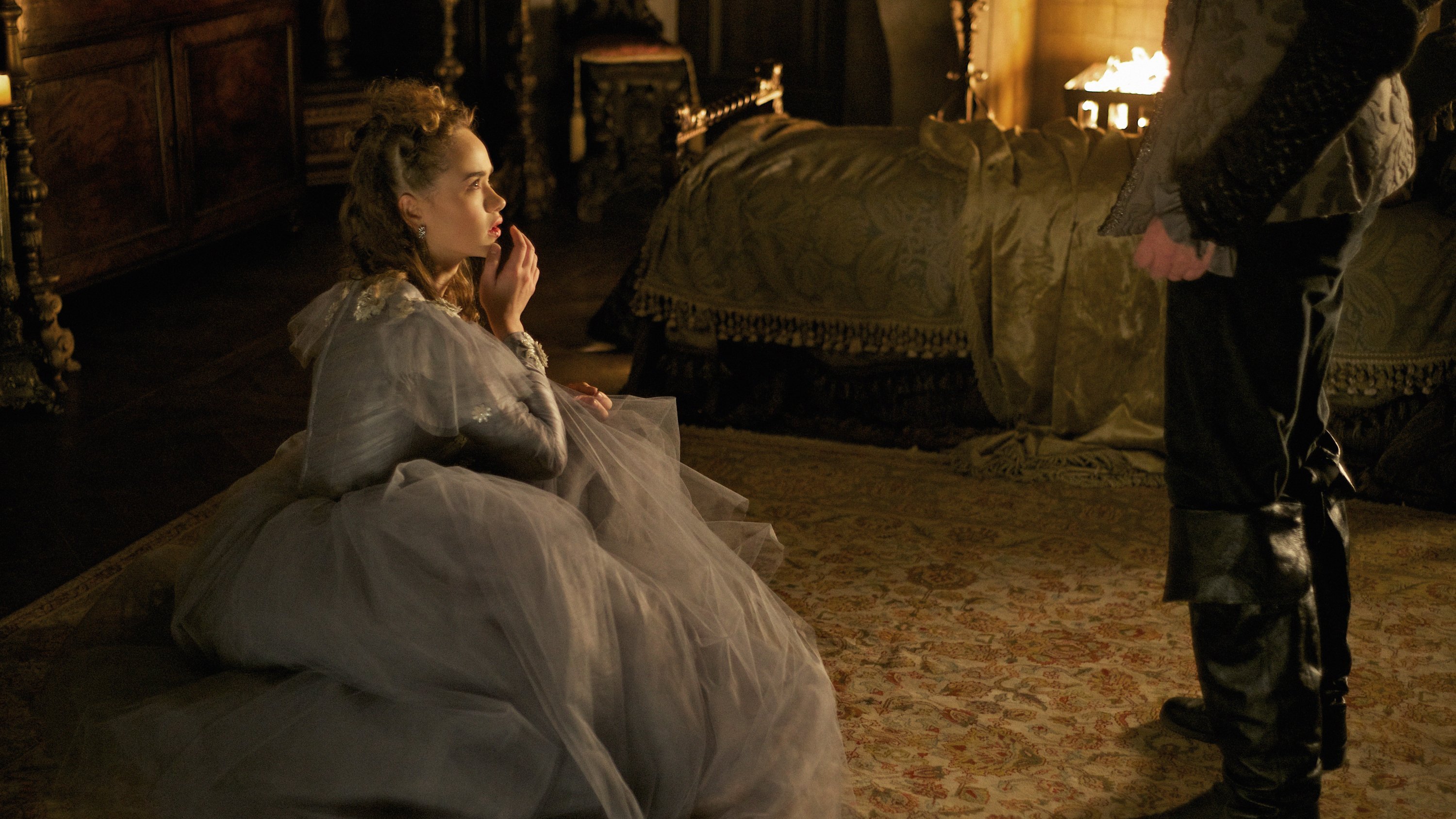 Reign 2015  [S03E10] - Bruises That Lie