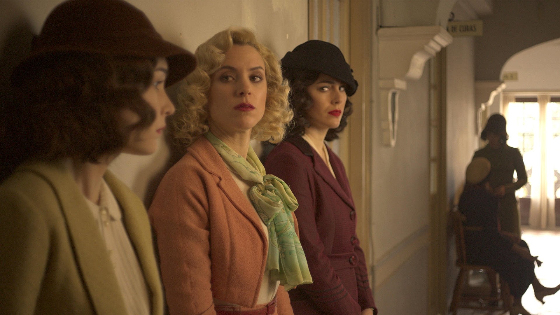 Cable Girls 2019  [S04E05] - Chapter 29: Life