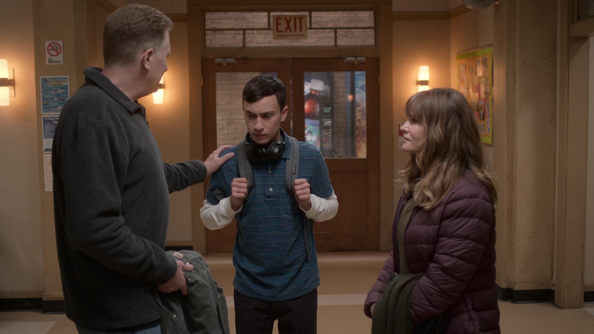 Atypical 2018  [S02E03] - Little Dude and the Lion