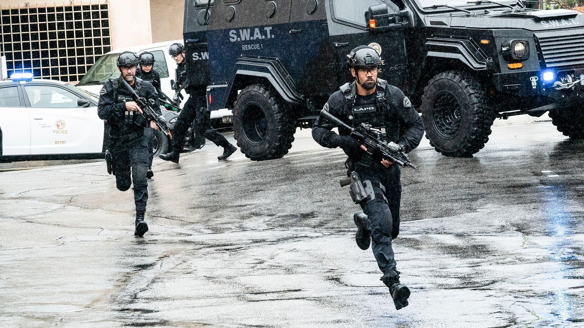 S.W.A.T. 2018  [S02E20] - Rocket Fuel