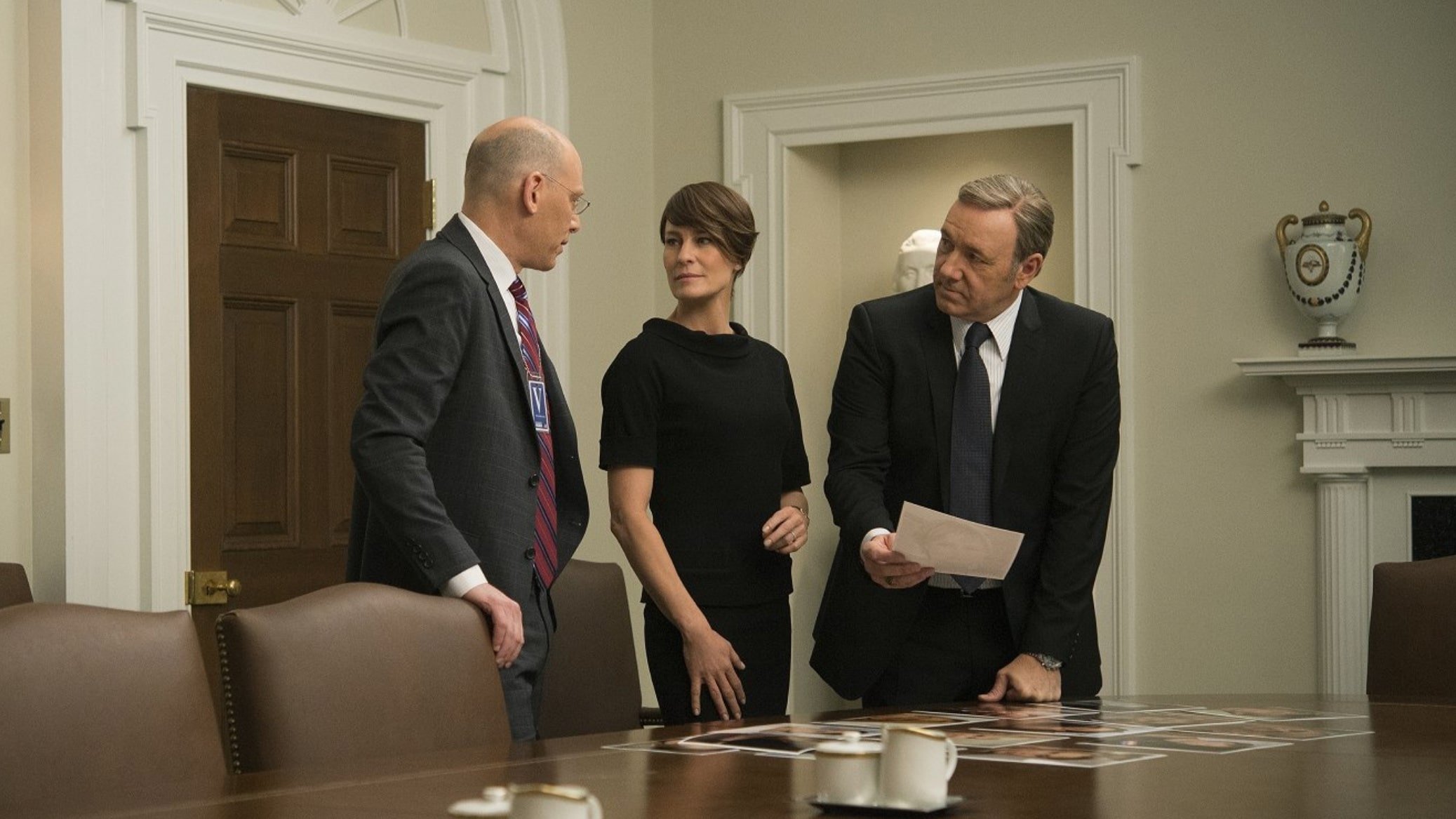 House of Cards 2015  [S03E10] - Chapter 36