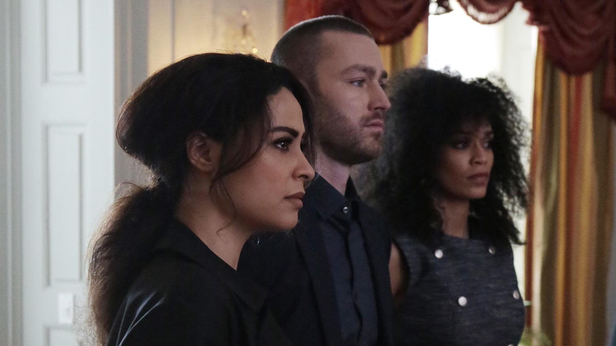 Quantico 2016  [S02E13] - EPICSHELTER