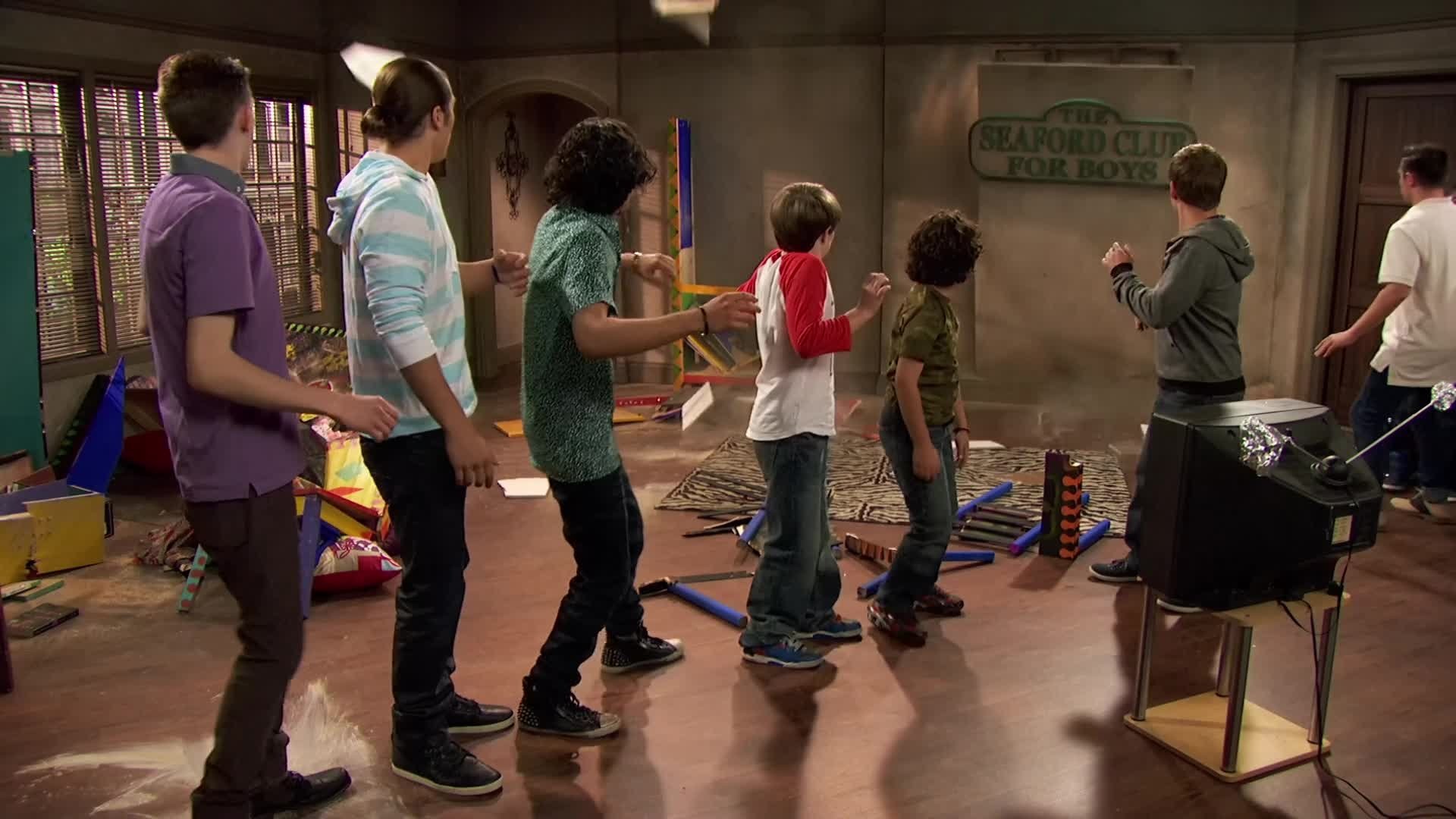 Kickin' It 2014  [S04E16] - Bringing Down the House