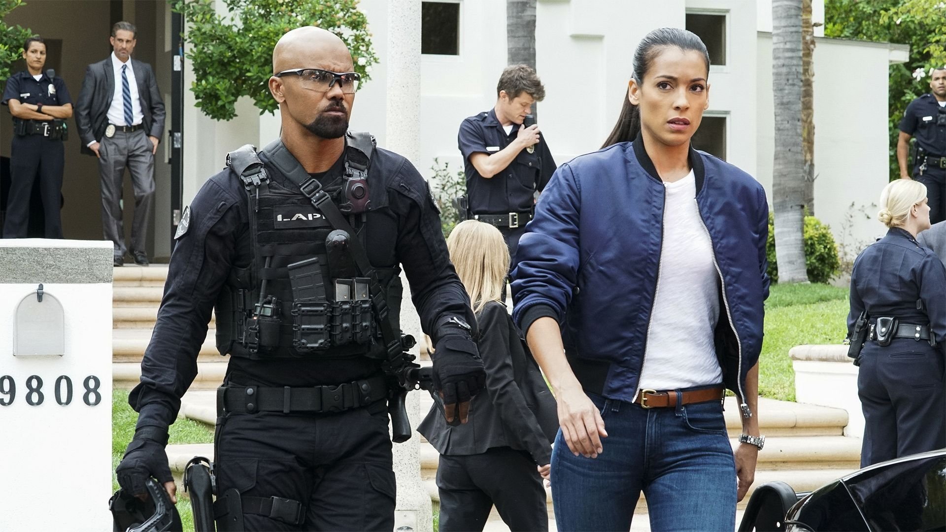 S.W.A.T. 2018  [S02E08] - The Tiffany Experience