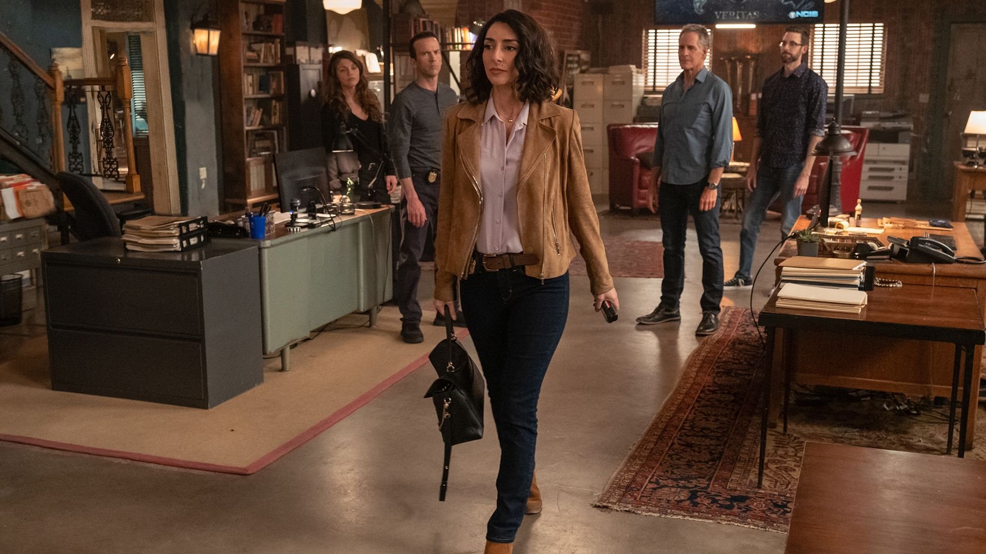 NCIS: New Orleans 2018  [S05E16] - Survivor