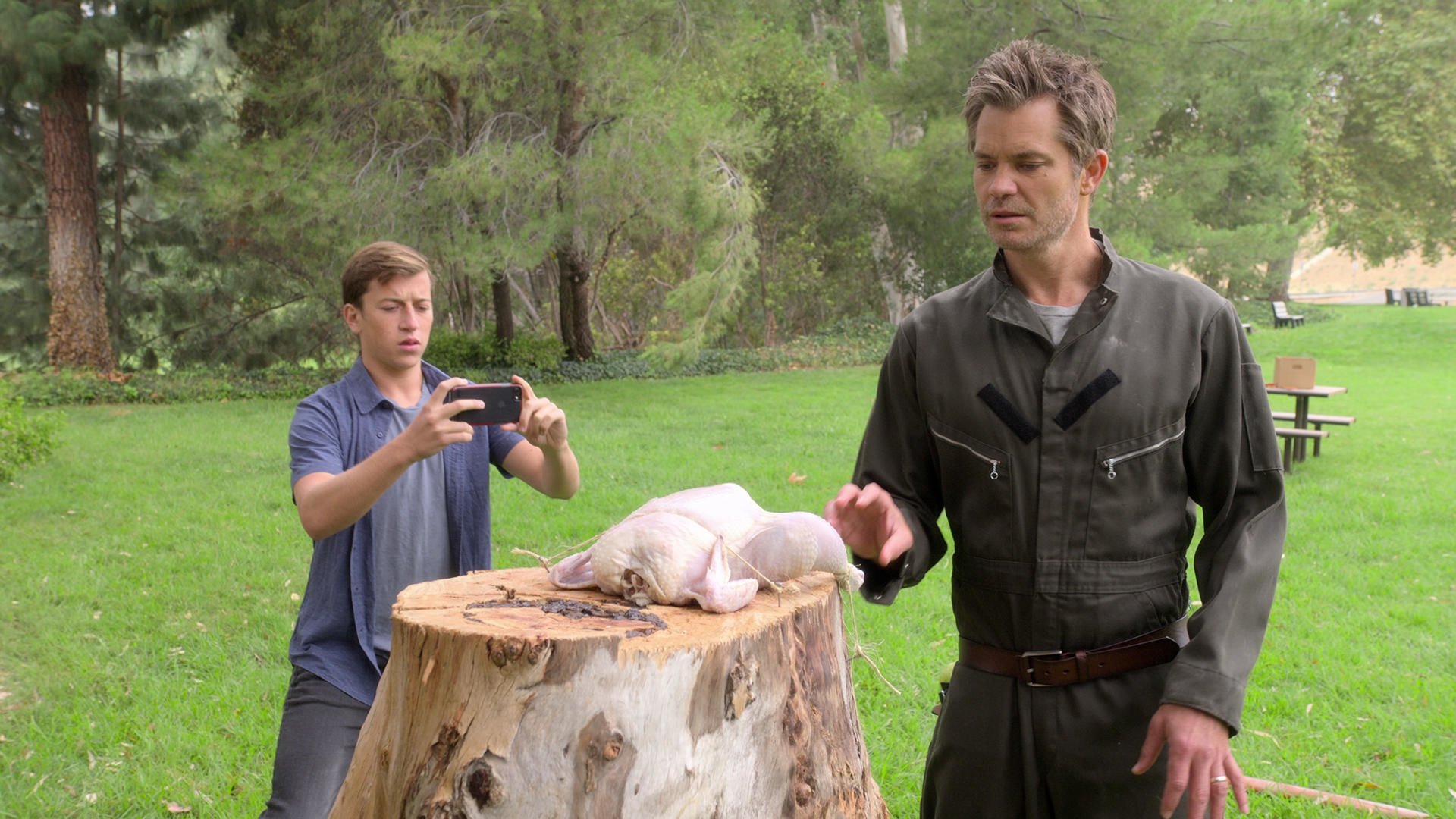 Santa Clarita Diet 2019  [S03E06] - The Chicken and the Pear