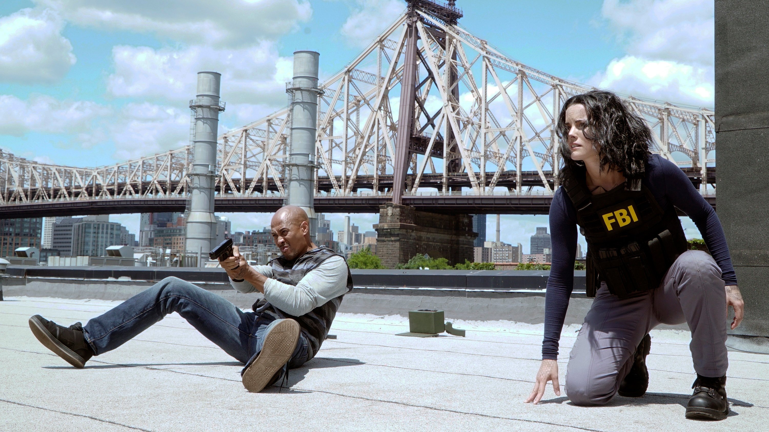 Blindspot 2016  [S02E02] - Heave Fiery Knot