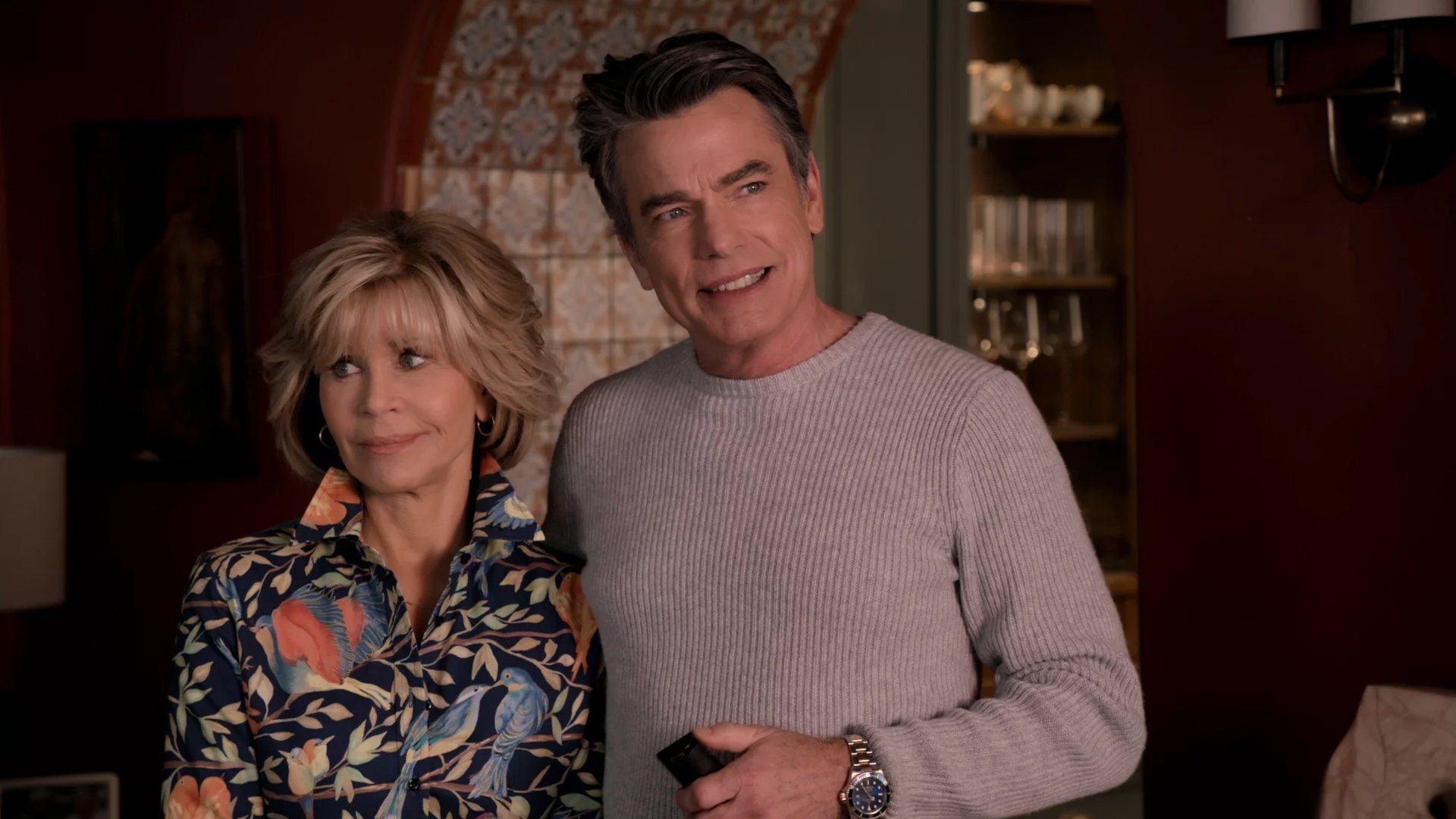 Grace and Frankie 2020  [S06E01] - The Newlyweds