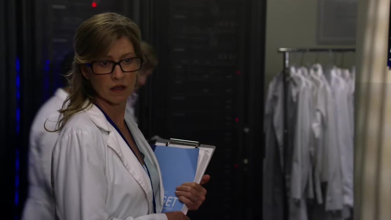 The Librarians 2015  [S02E01] - And the Drowned Book (1)