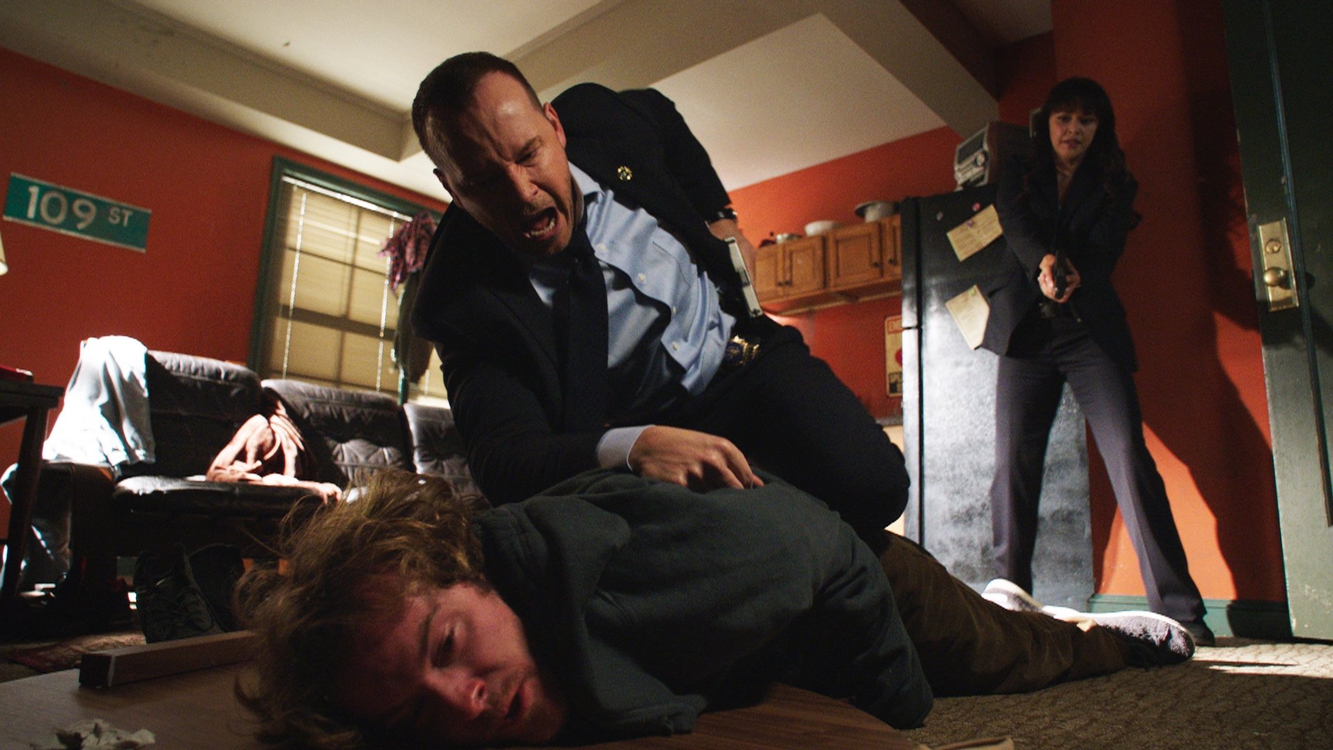 Blue Bloods 2017  [S08E02] - Ghosts of the Past