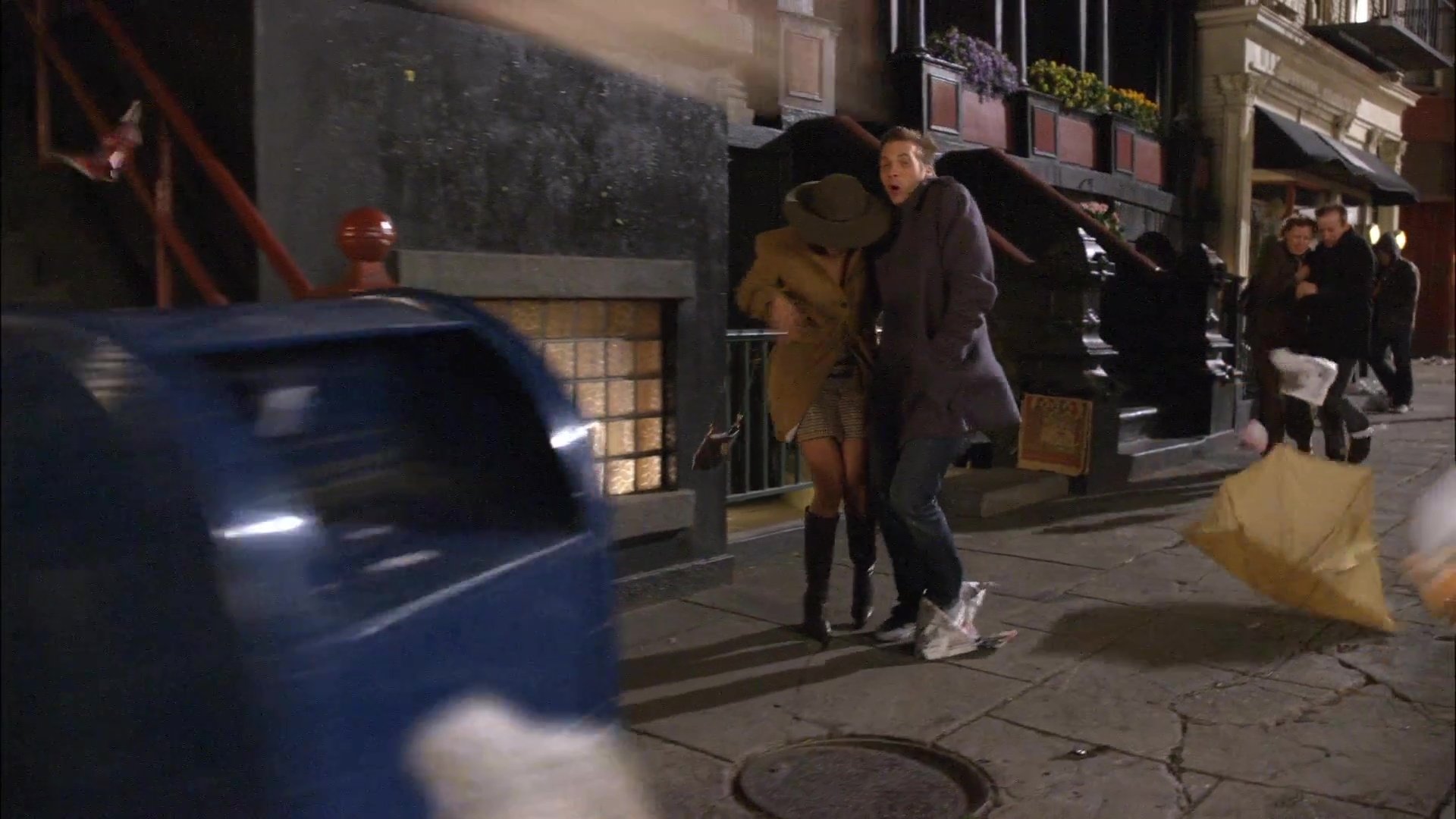 Friends with Benefits 2011  [S01E09] - The Benefit of Being Shallow