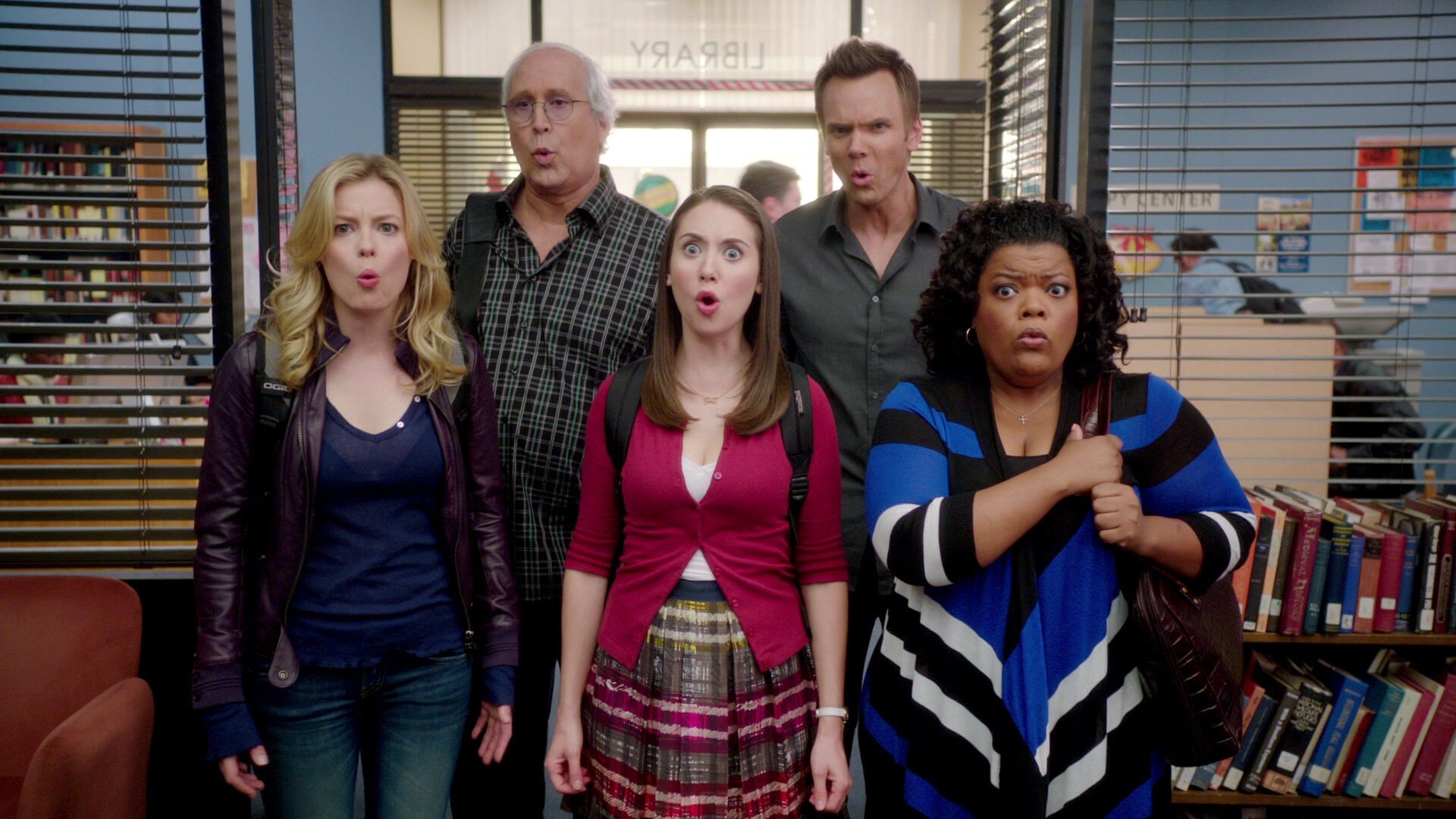 Community 2011  [S03E10] - Regional Holiday Music