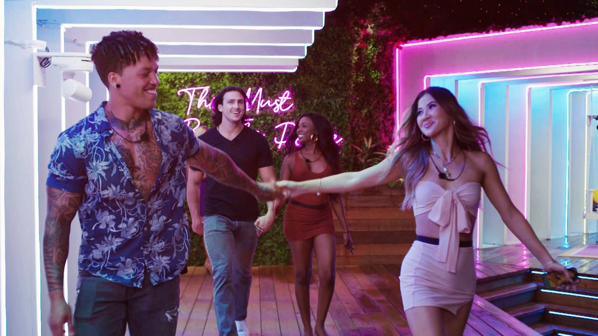 Love Island 2021  [S03E01] - Episode 1