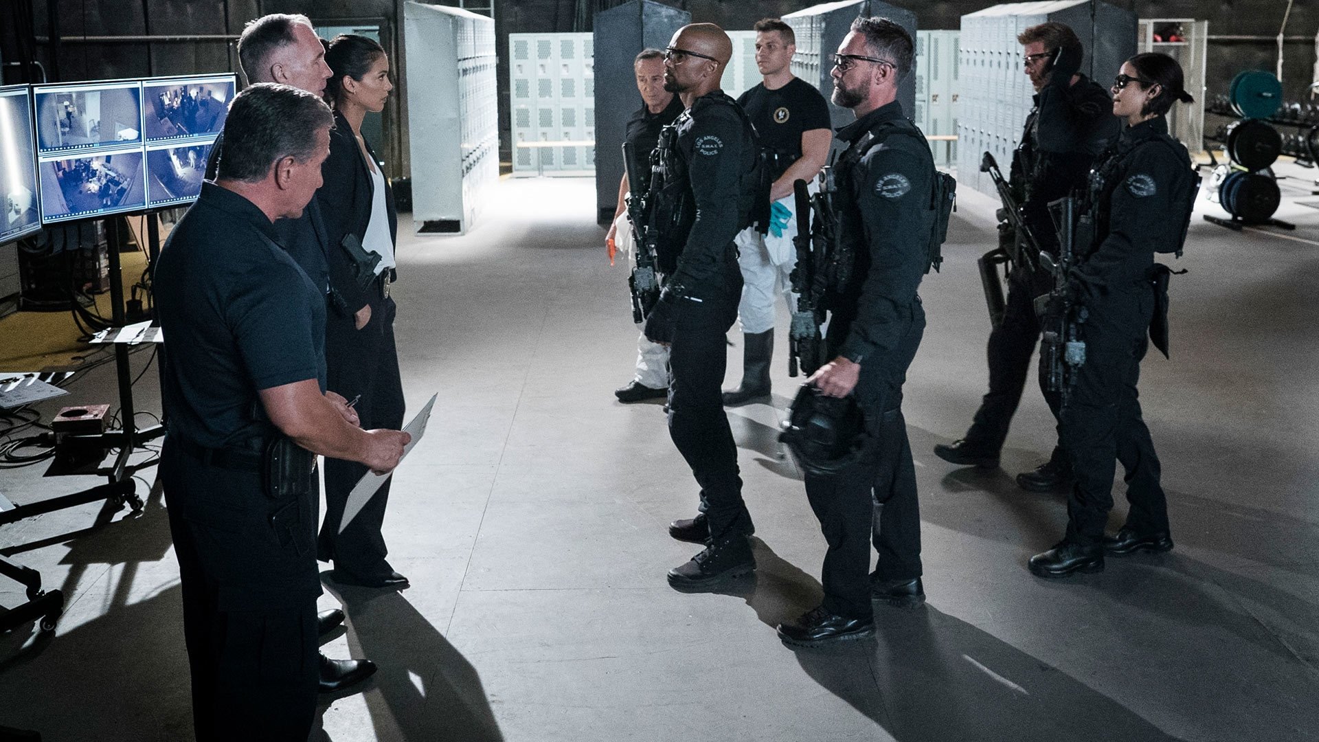 S.W.A.T. 2017  [S01E02] - Cuchillo