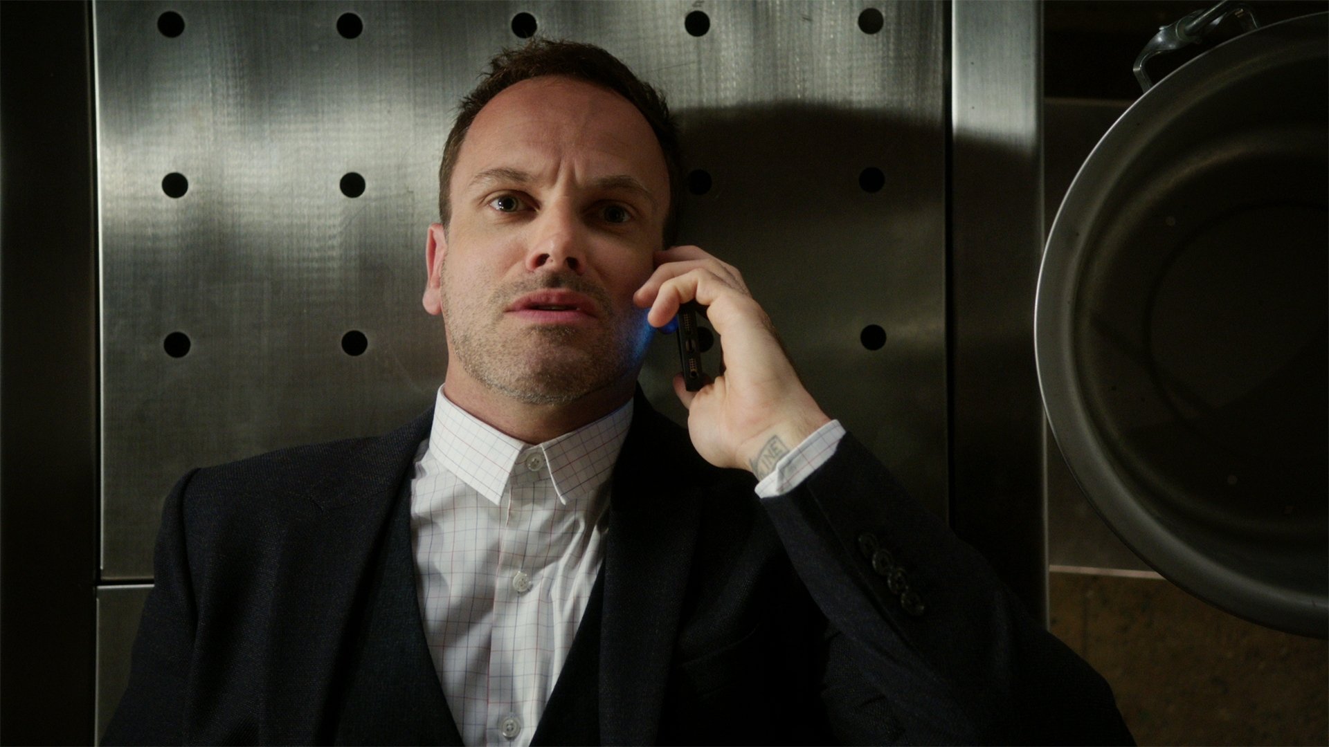 Elementary 2018  [S06E01] - An Infinite Capacity for Taking Pains