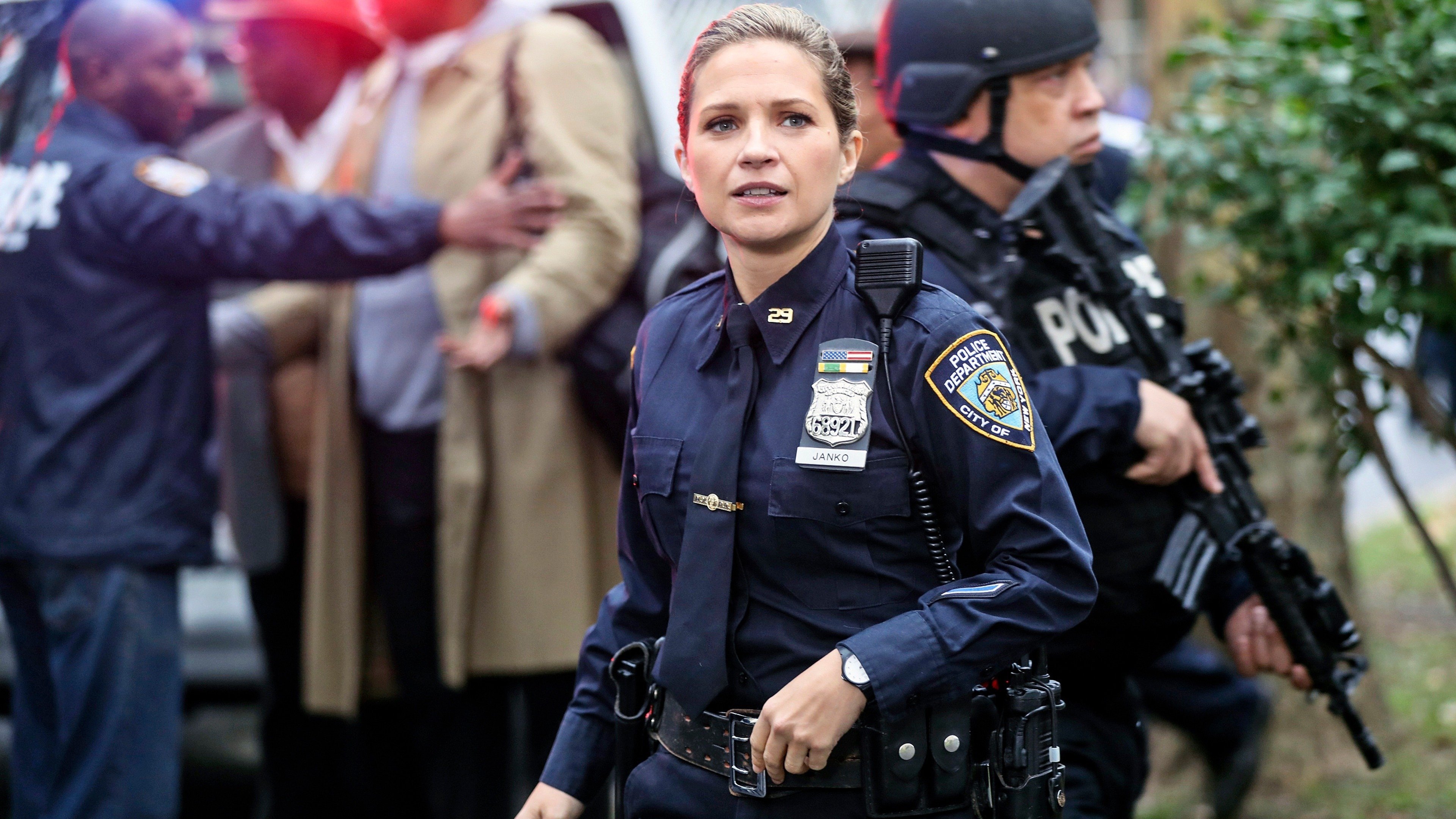 Blue Bloods 2018  [S09E09] - Handcuffs