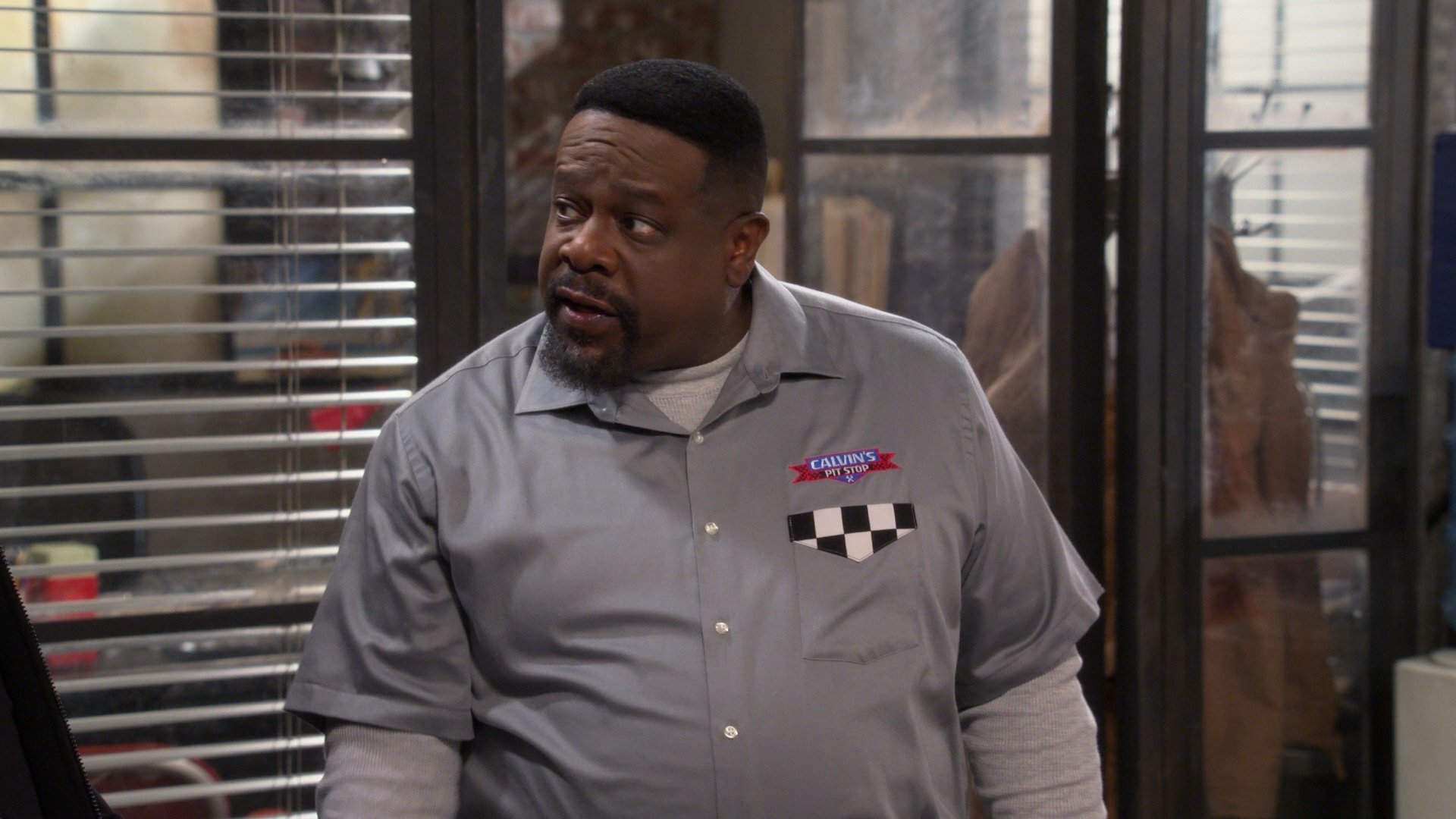 The Neighborhood 2020  [S03E15] - Welcome to the Challenge