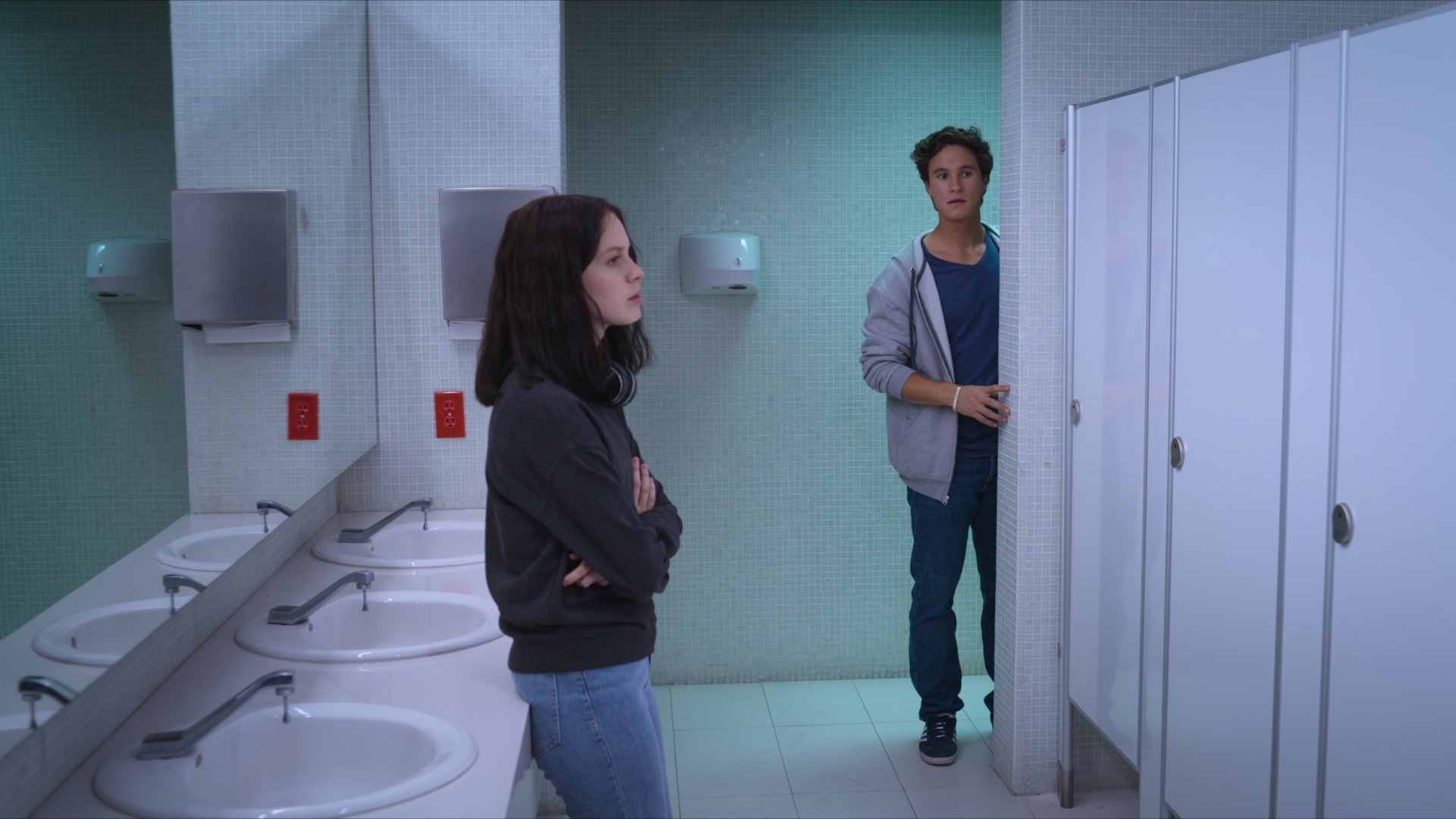 Control Z 2020  [S01E01] - Birthday Girl