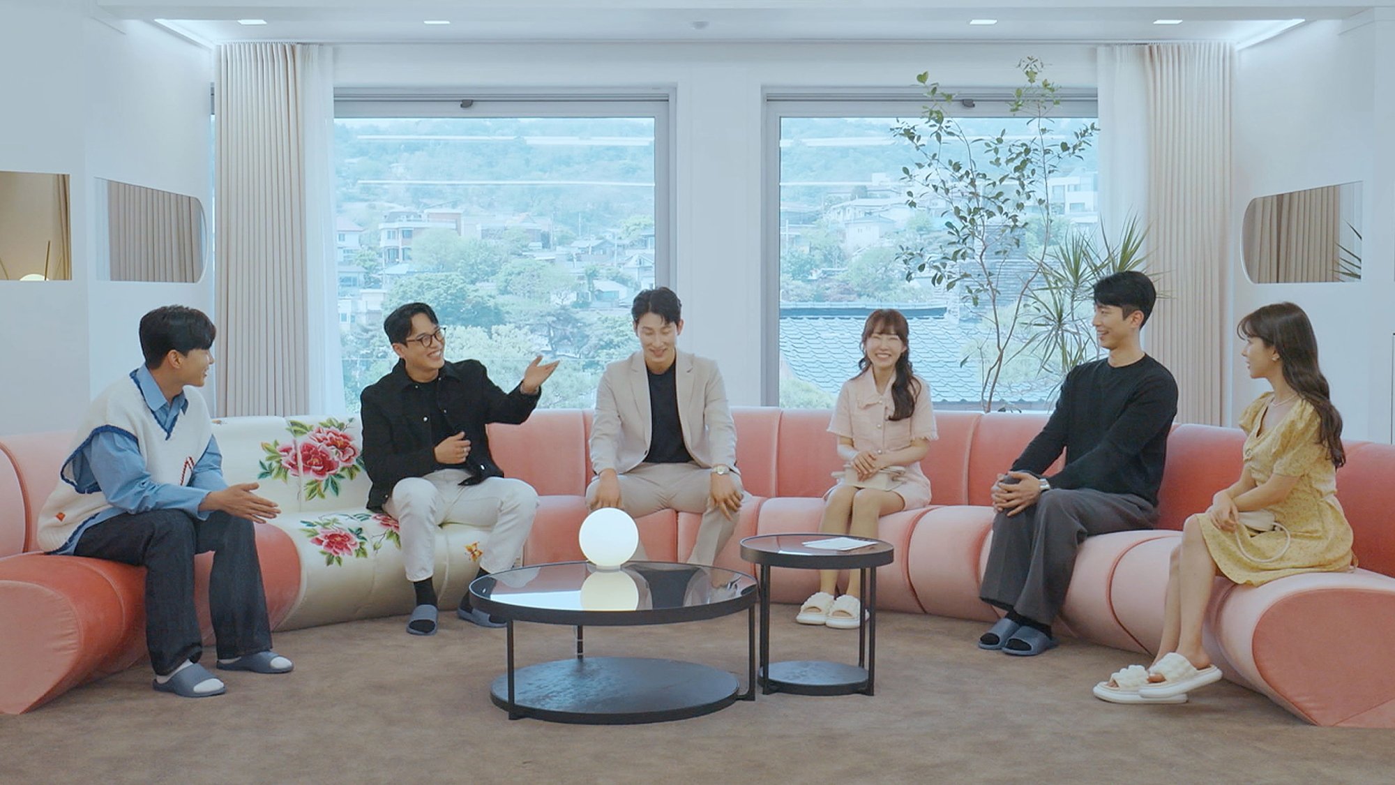 Pink Lie 2022  [S01E01] - Everyone Hides at Least One Lie