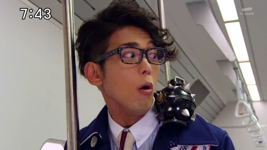 Ressha Sentai ToQger 2014  [S01E08] - Big Explosion on the Rainbow Line