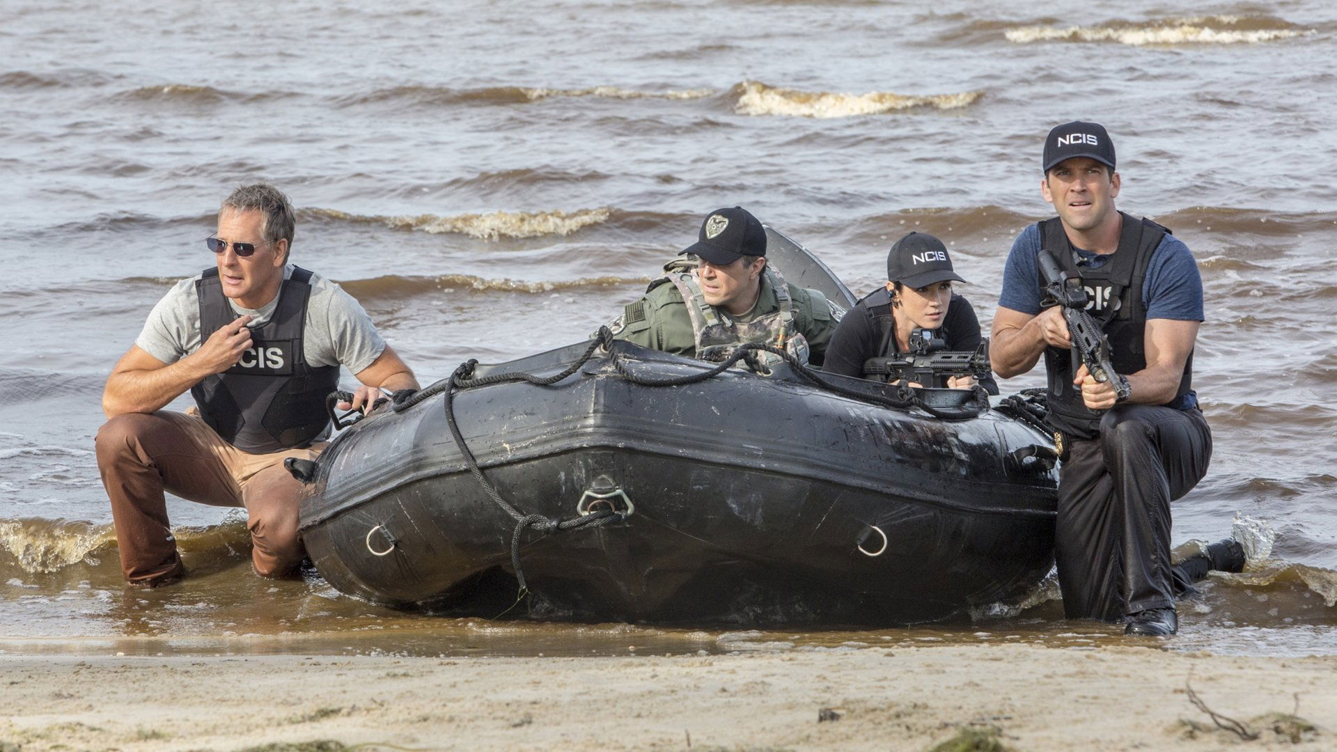 NCIS: New Orleans 2014  [S01E23] - My City