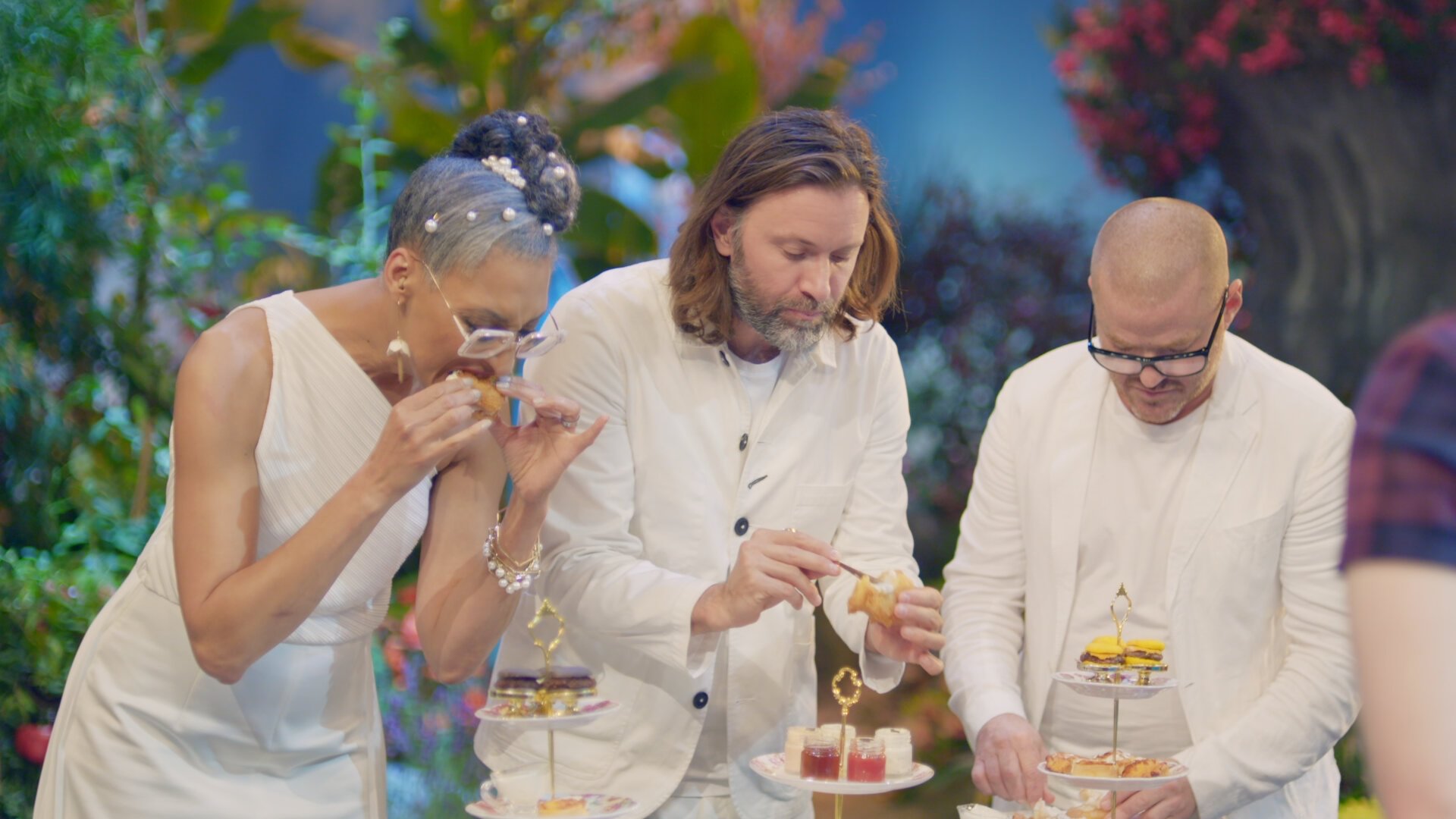 Crazy Delicious 2020  [S01E03] - Tomatoes, Chicken Pie and Afternoon Tea