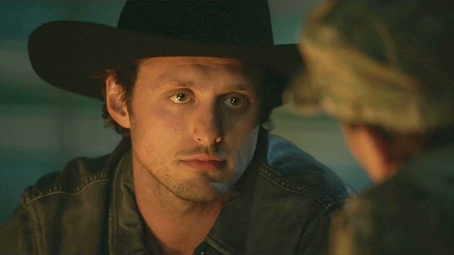 Roswell, New Mexico 2020  [S02E09] - The Diner