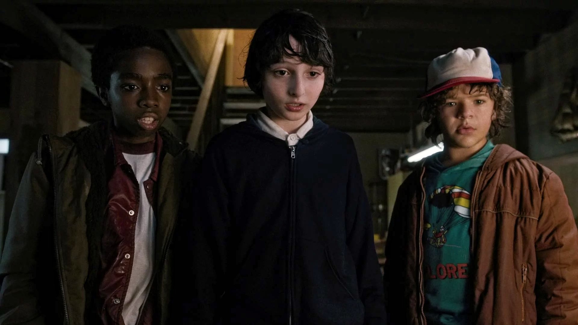 Stranger Things 2016  [S01E02] - Chapter Two: The Weirdo on Maple Street