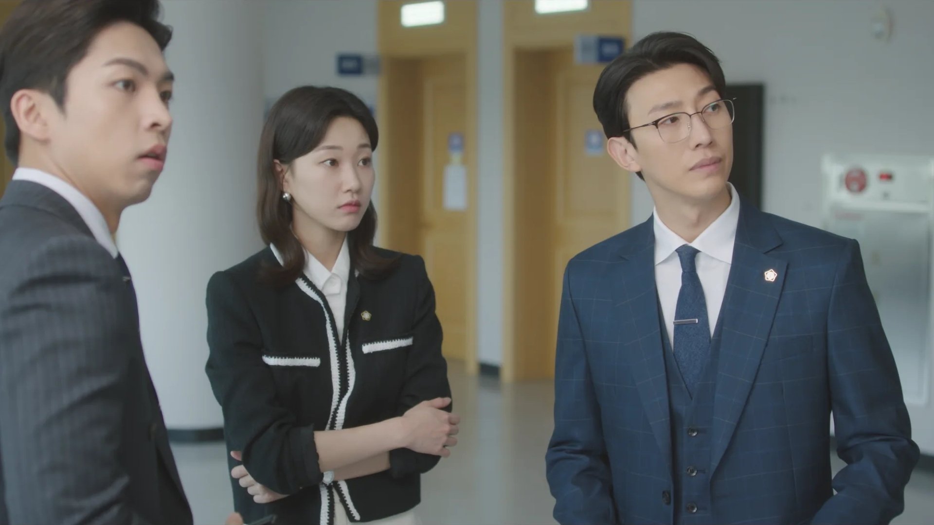 Extraordinary Attorney Woo 2022  [S01E12] - Yangtze River Dolphin