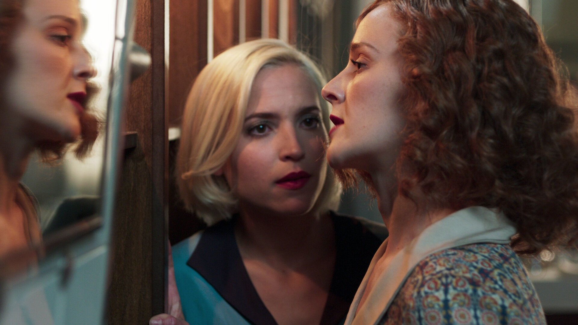 Cable Girls 2017  [S02E03] - Chapter 11: Jealousy
