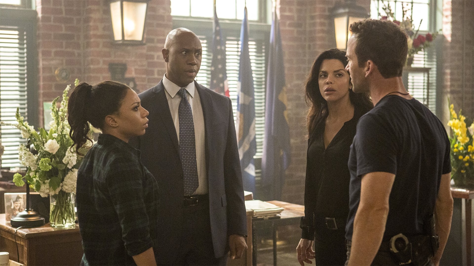 NCIS: New Orleans 2016  [S03E24] - Poetic Justice