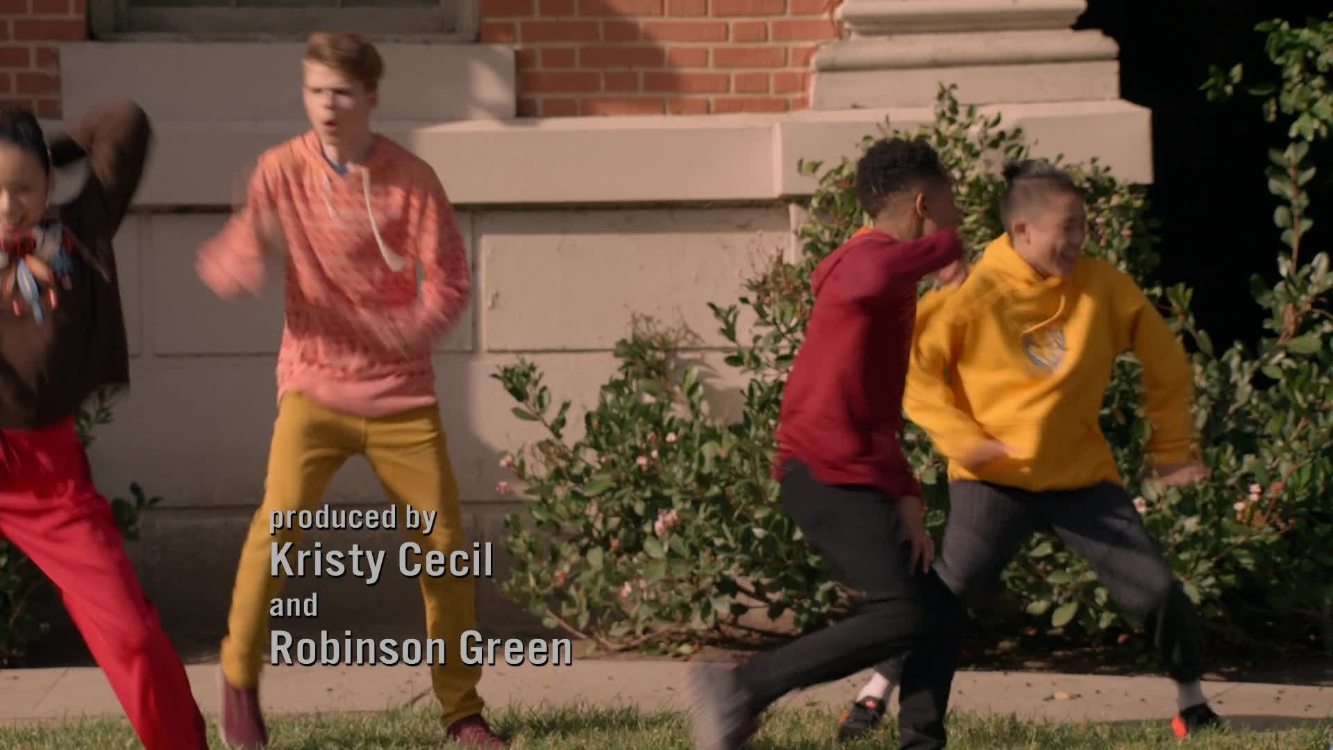 Bob Hearts Abishola 2020  [S02E10] - The Cheerleader Leader